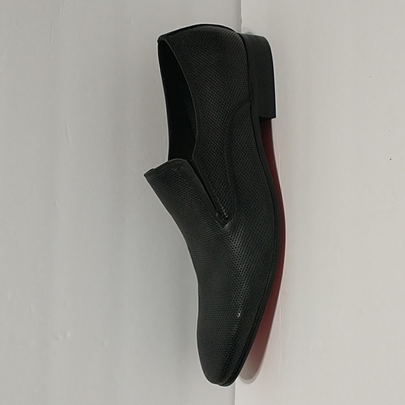 Carrucci Other - CARRUCCI Mens SHOES  PERFORATED LEATHER size 8